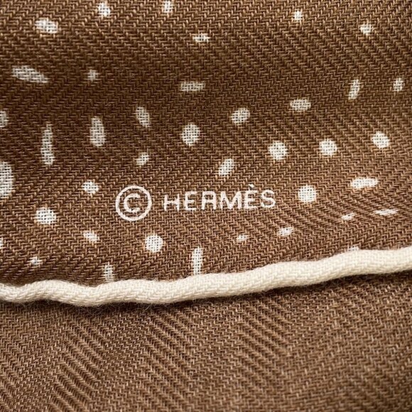 HERMES Giant Square 140 Clair de Lune Size 140 Cashmere70% /Silk30% Camel/Bl... - Picture 2 of 4